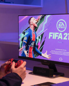 FIFA 21 spielen - Fußball im eSport - am besten mit eigenen eSports-Trikots