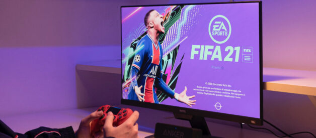 FIFA 21 spielen - Fußball im eSport - am besten mit eigenen eSports-Trikots