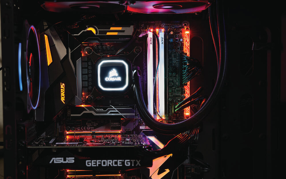 Gaming-PC - Arbeitsspeicher - Mainboard - Grafikkarte - Prozessor - RGB