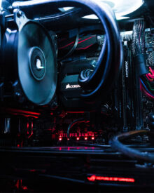 Du hast nicht viel Platz für dein Gaming-Setup? Schau dir mal diese Mini-Gaming-PCs an!