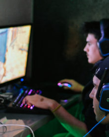 MOBA-Maus Vergleich - eSports-Teams