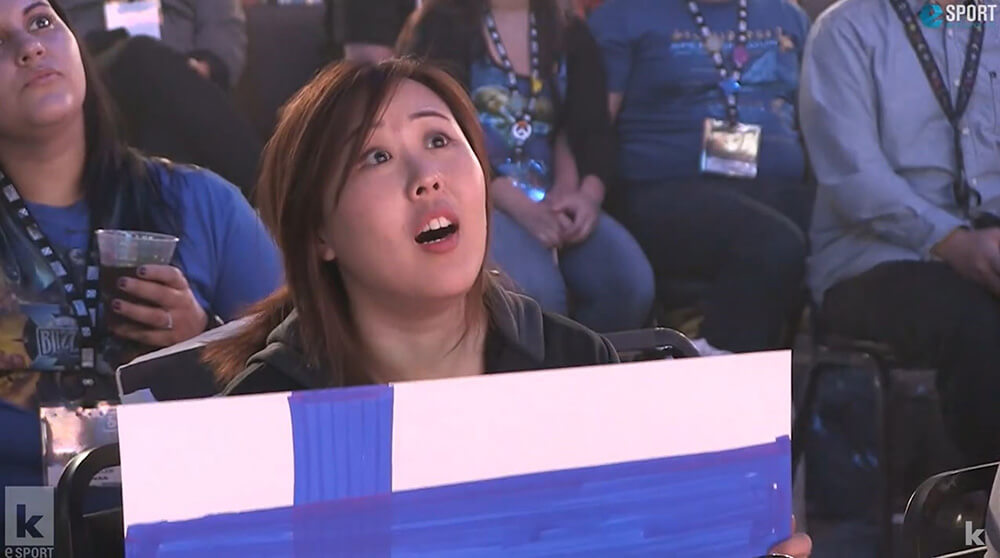 Fankultur im eSport bedeutet auch Enthusiasmus und Freude. (© kicker eSport)